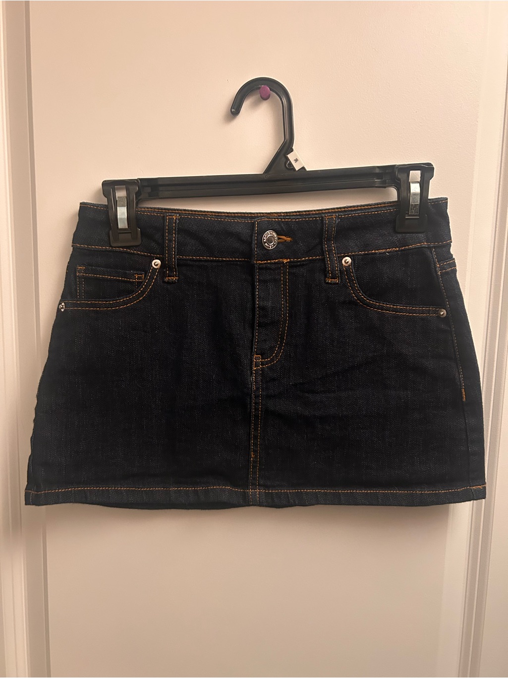Ashley Mason Dark Blue Denim Mini Skirt With Contrast Stitching
